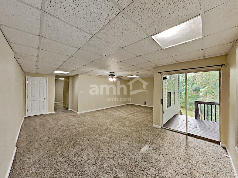 Building Photo - 292 Ridgestone Way SW