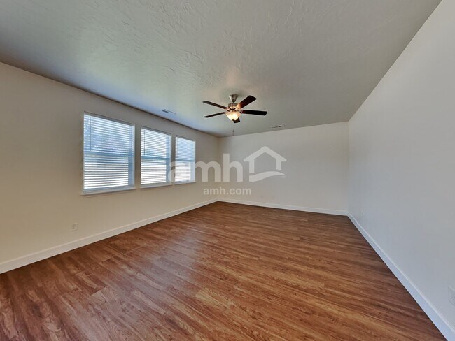 Building Photo - 1515 S Horton St