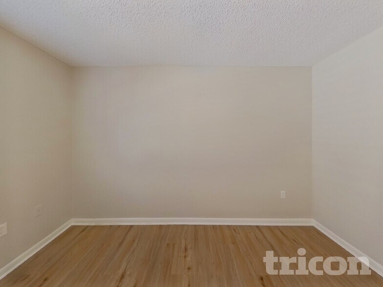 Building Photo - 1559 McAuliffe Ln