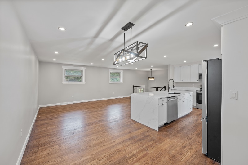 Building Photo - 9149 Wintergreen Dr