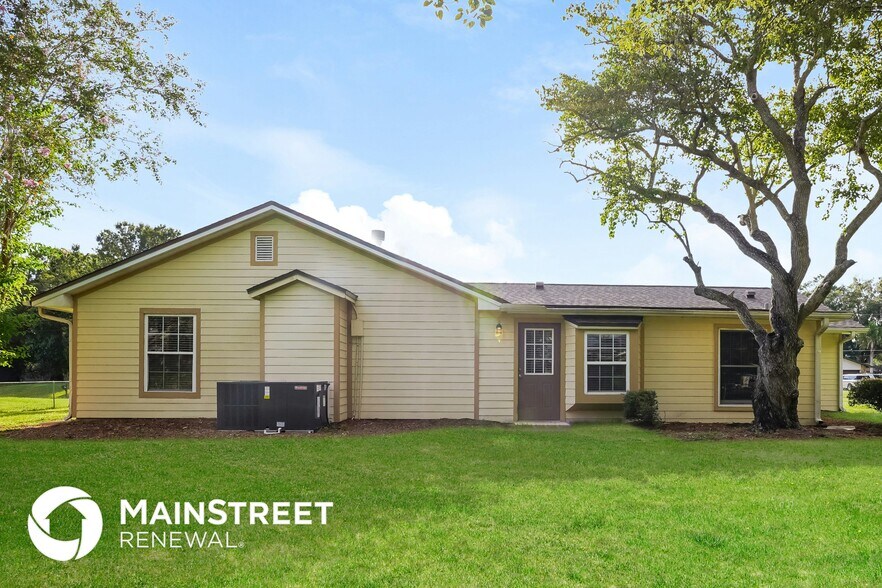 Building Photo - 3031 Dillman Dr