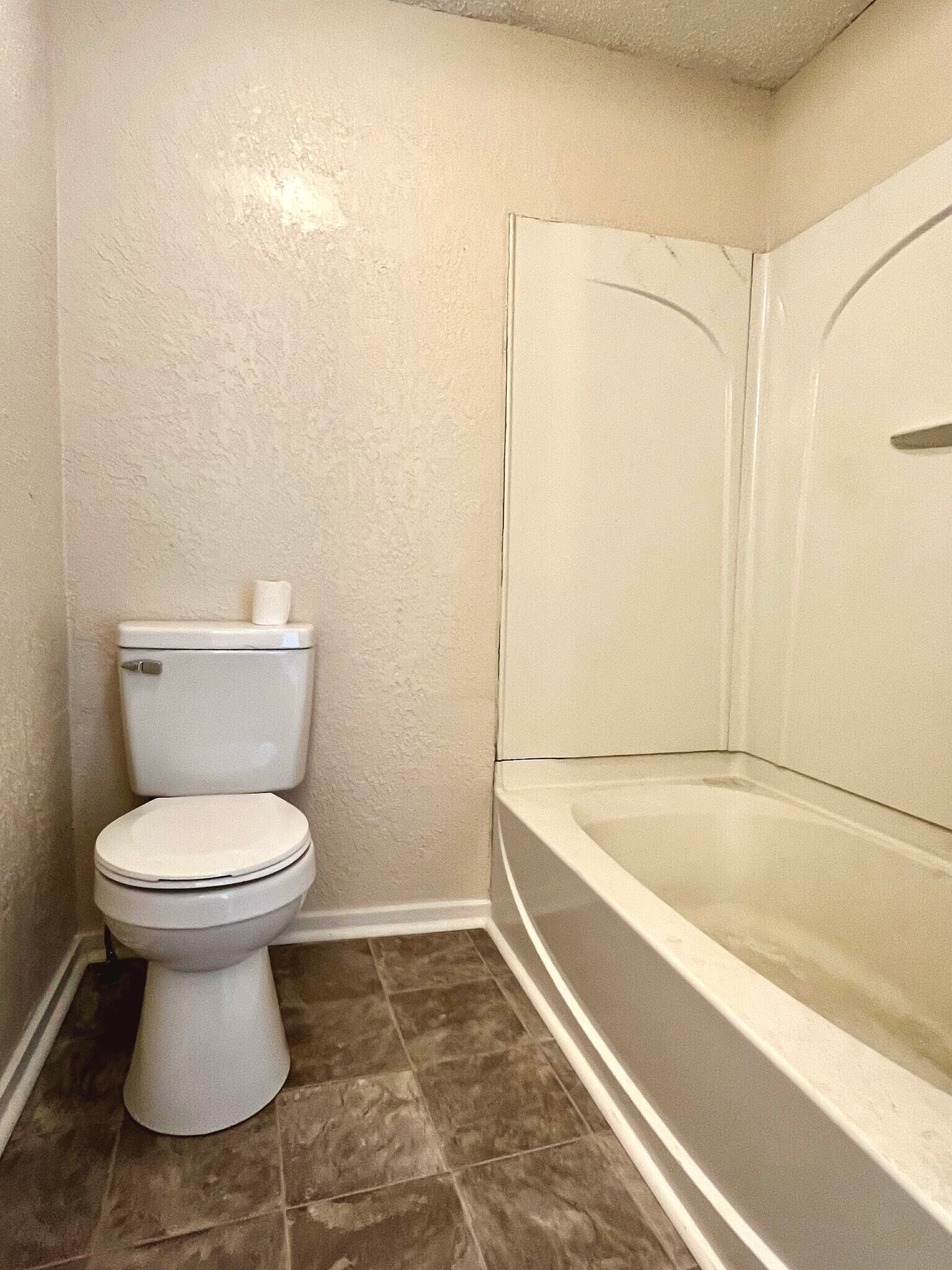 Building Photo - 441 York Ave