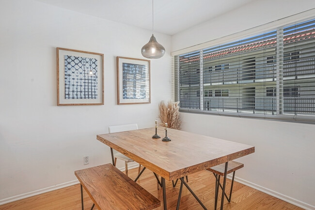 Dining Area - 1720 Ardmore Ave
