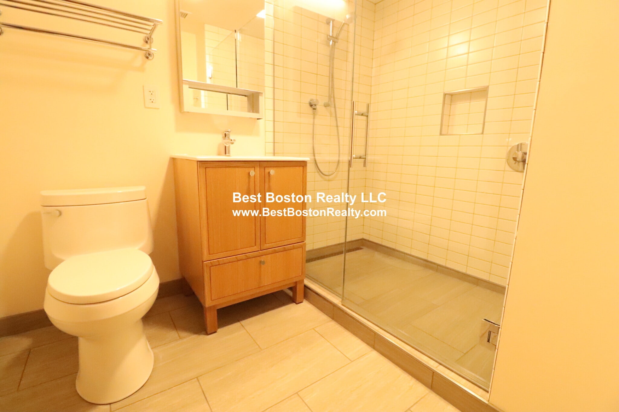 Building Photo - 115 Mt Auburn St