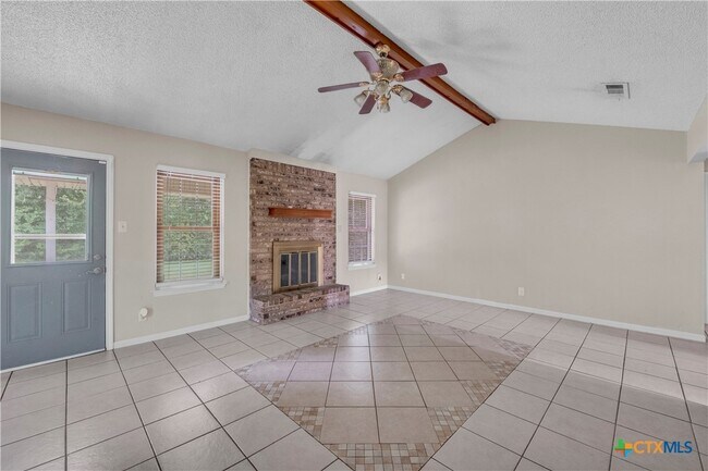 Building Photo - 2807 Bermuda Dr