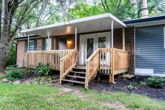 Building Photo - 117 Pine Ridge Rd