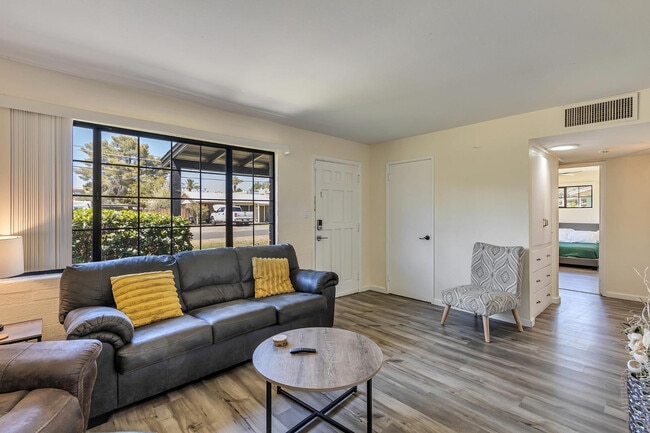 Building Photo - 4417 N 21st St