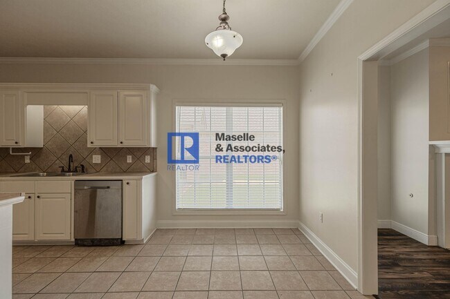 Building Photo - 3 Bed/2 Bath Home in Lennox in Brandon