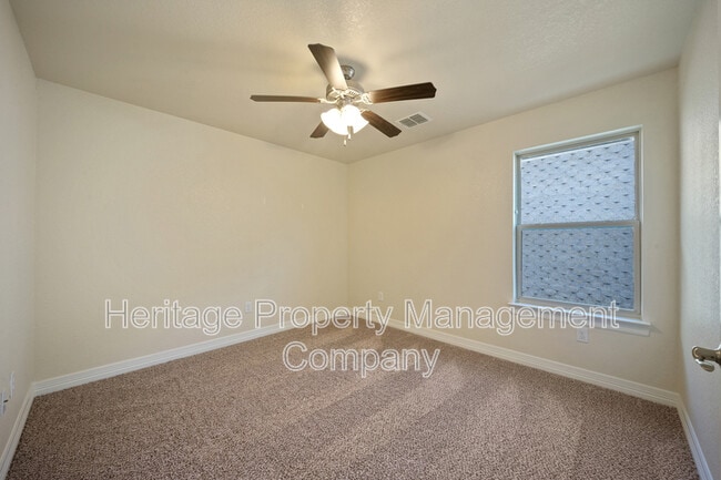 Building Photo - 18814 Edwards Edge