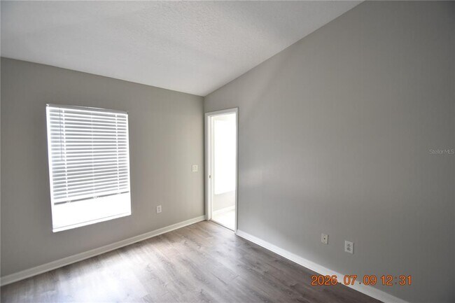 Building Photo - 13121 Kings Crossing Dr