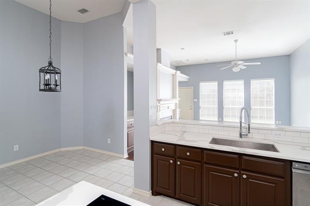 Building Photo - 2712 Creekmere Dr