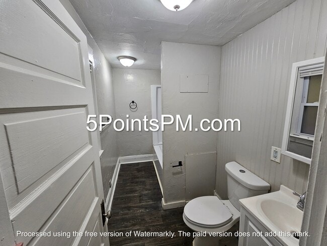 Building Photo - 379 E 162nd St