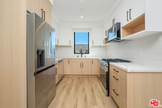 Building Photo - 111 Orlando Ave