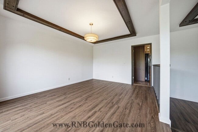 Building Photo - Gorgeous home with spacious yard in Kentfield for rent!