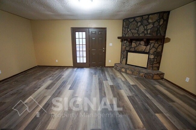 Building Photo - 725 Eastern Manor Ln