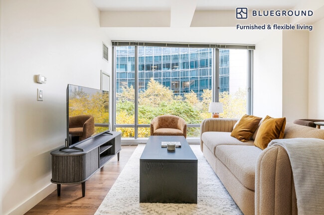 Building Photo - 1335 Boylston St