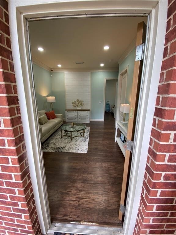 Building Photo - 4501 Cartwright Rd