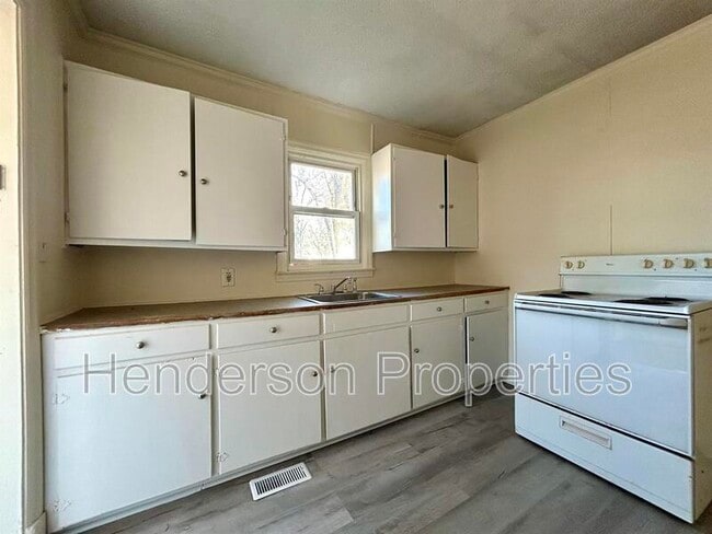 Building Photo - 1219 Bailey St