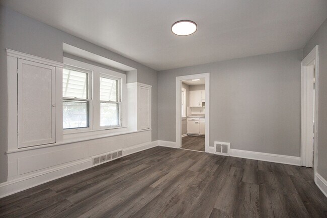 Building Photo - 4772 E 90th St