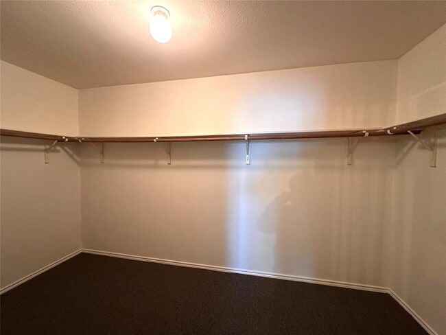 Building Photo - 11909 Big Sky Dr