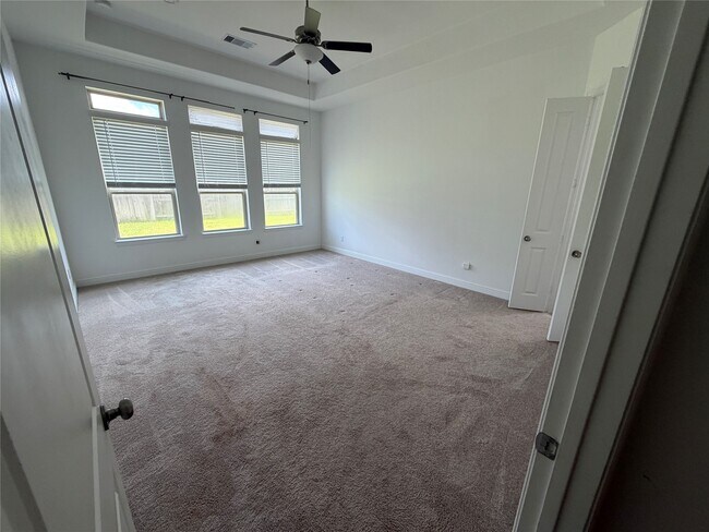 Building Photo - 6539 Fairway Gln Ln