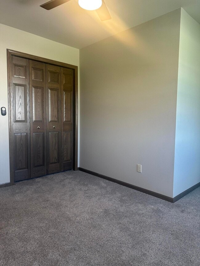 Building Photo - 1325 Hagar St