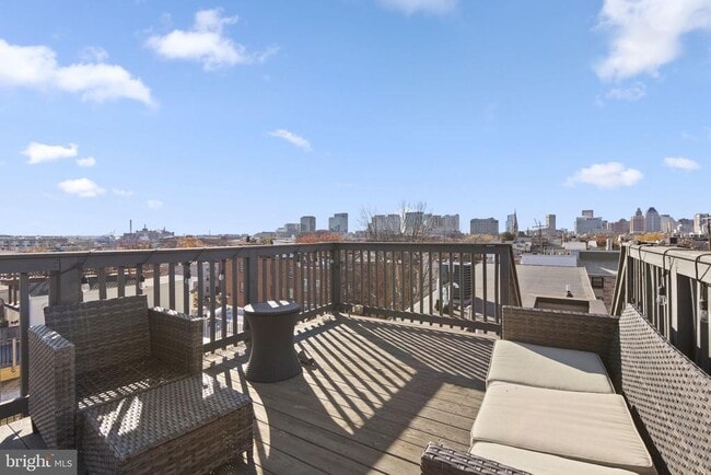 Building Photo - 311 S Washington St