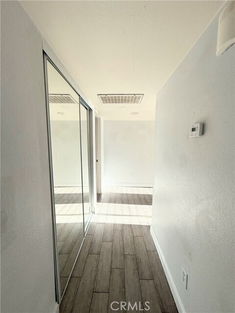 Building Photo - 8425 Sunset Trail Pl