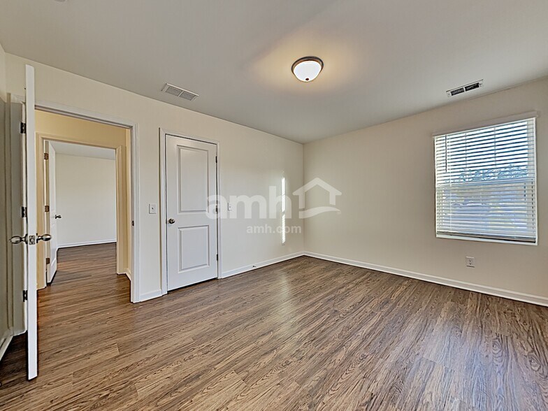 Building Photo - 134 Orion Way