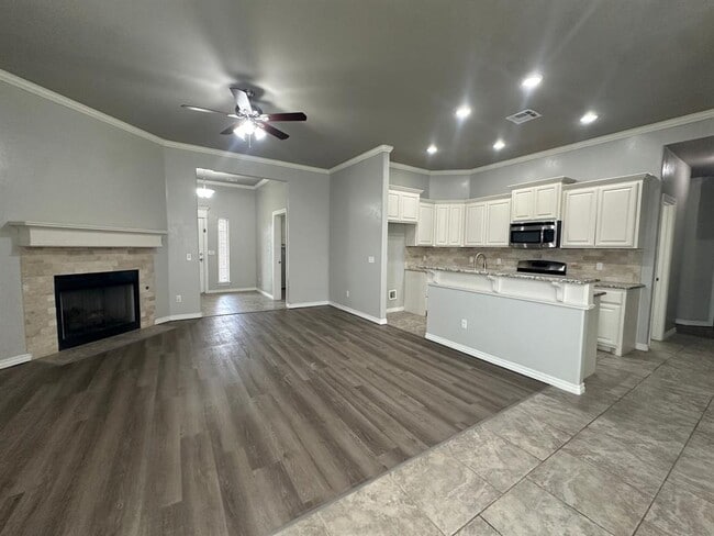 Building Photo - 8017 NW 160th Terrace