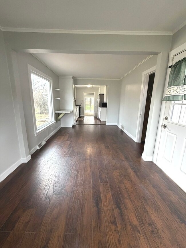 Building Photo - 2209 Douglas Ave