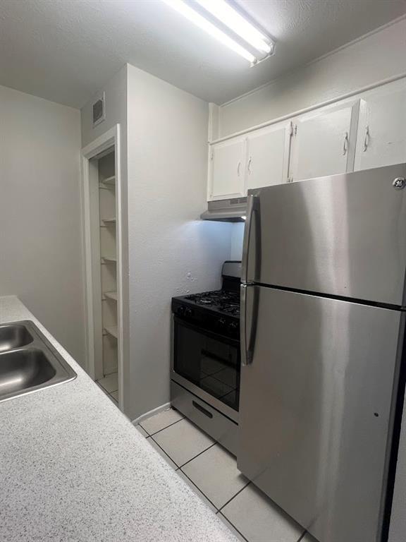 Building Photo - 307 E 31st St