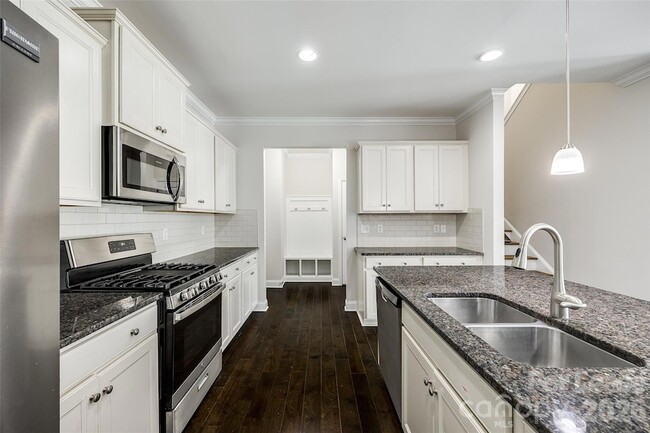 Building Photo - 1412 Bramblewood Dr