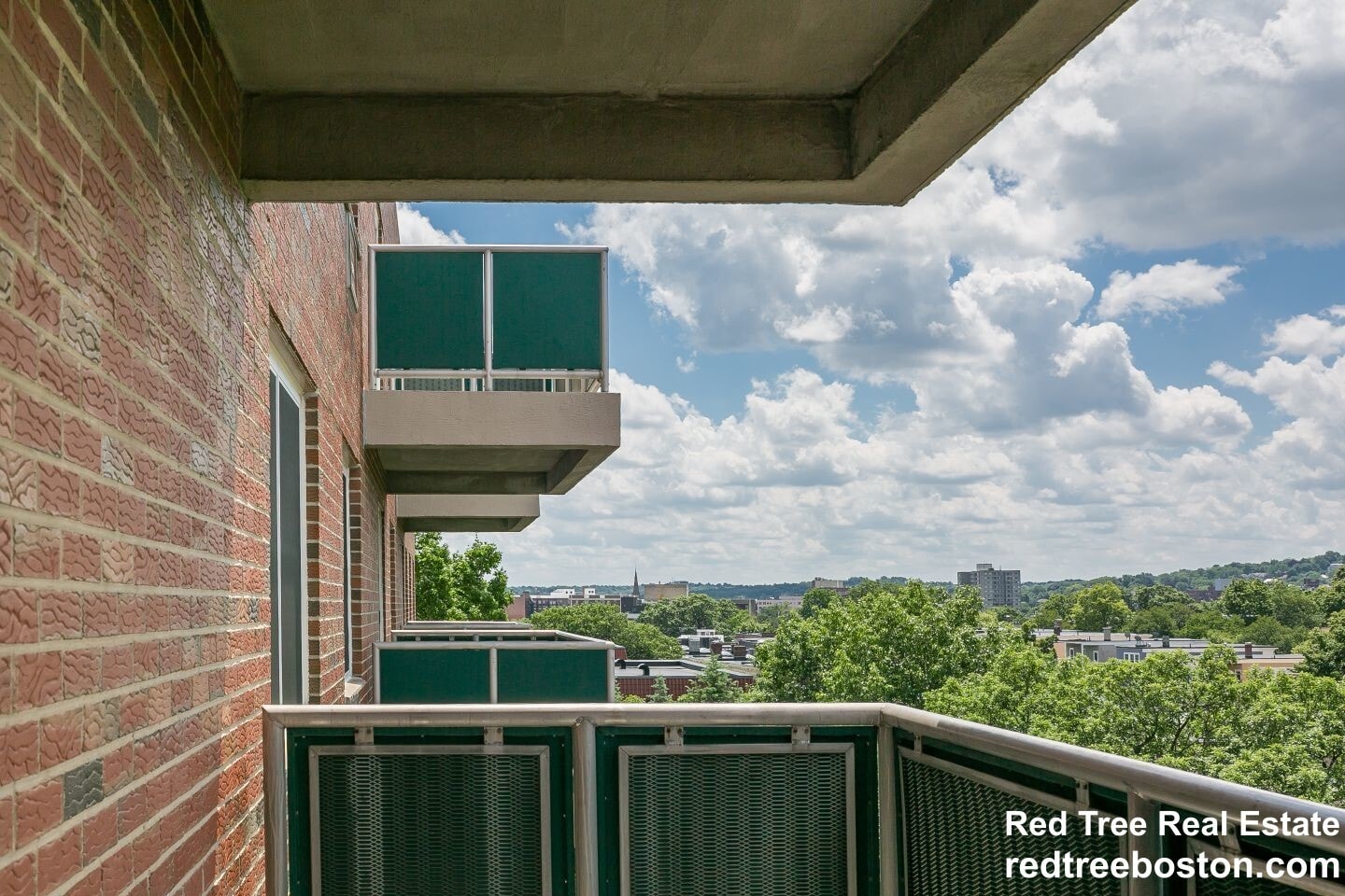 Building Photo - 185 Freeman St