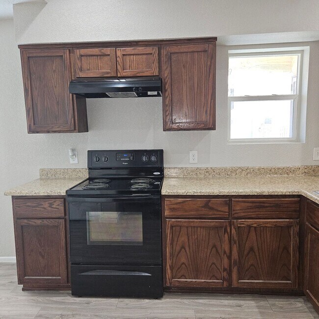 Building Photo - Remodeled 3 Bedroom Home with Solar & Landscaping Included!