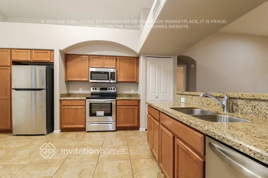 Building Photo - 19220 N 74th Dr