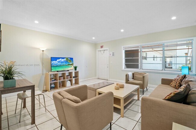 Building Photo - 2200 S Ocean Dr