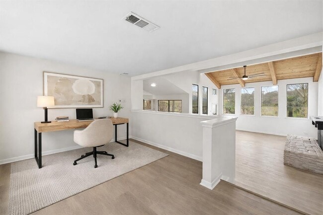 Building Photo - 2204 Toro Canyon Rd