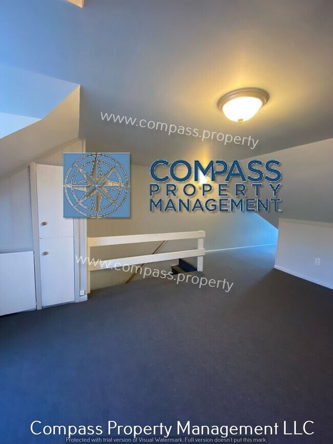 Building Photo - $ 1795 - 4 Bedroom, 1.5 Bath 3 Floor Home,...