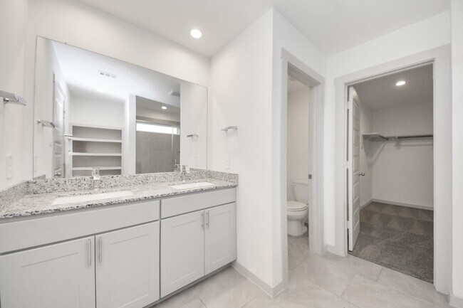 Building Photo - 4911 Pne Hvn Ln