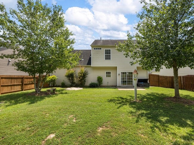 Building Photo - Charming 3BR 2-1/2 Bath in Spartanburg – S...