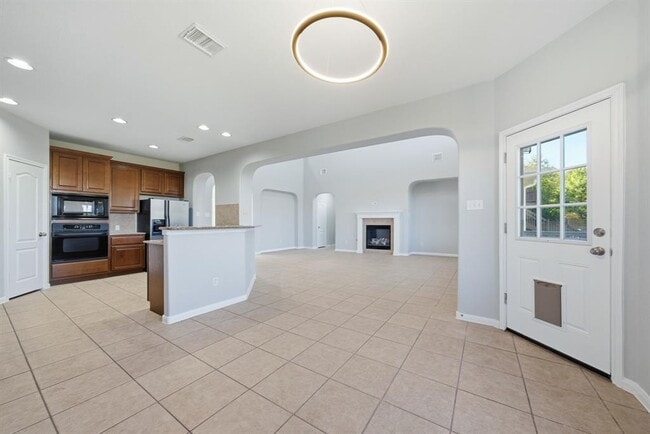 Building Photo - 7404 Journeyville Dr