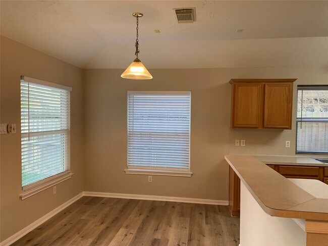 Building Photo - 3611 Stratford Town Ln