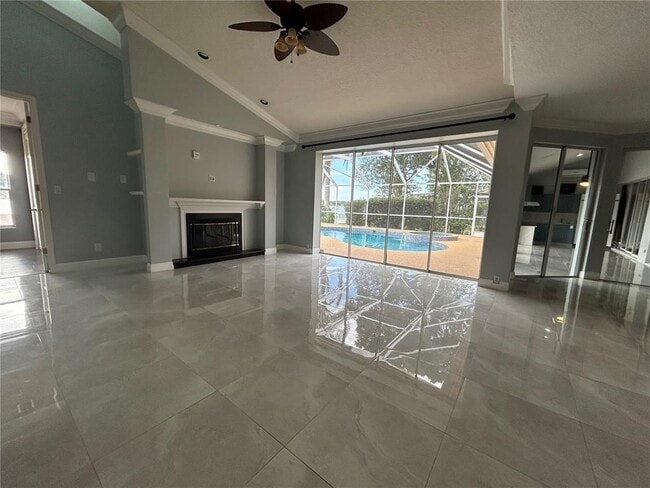Building Photo - 6719 Fairway Cove Dr