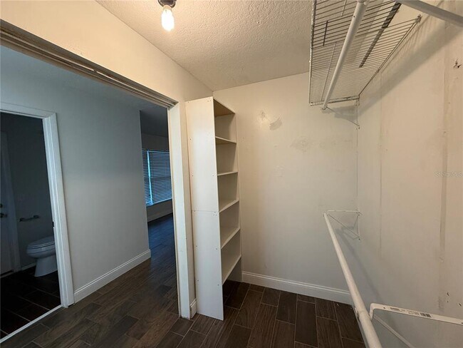 Building Photo - 2680 Bay Leaf Dr