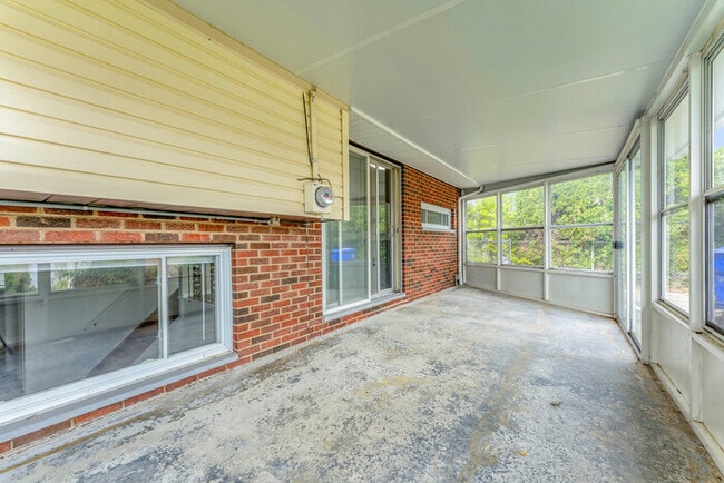 Building Photo - 14208 Sheldon Blvd