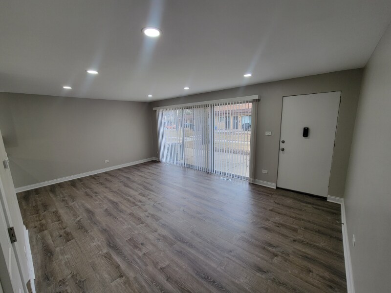 Building Photo - 482 Duane Terrace