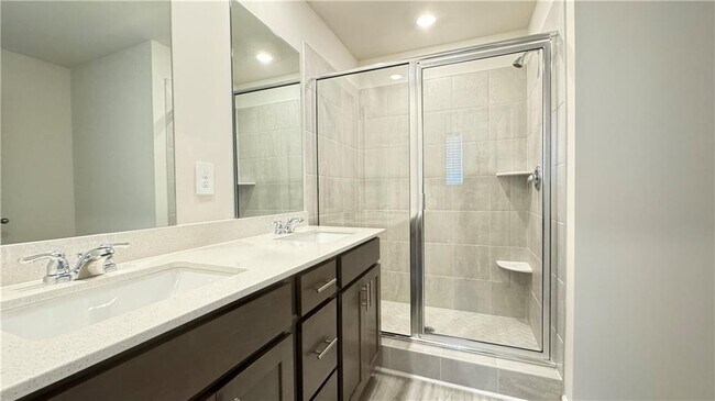 Building Photo - 694 Gabby Pt