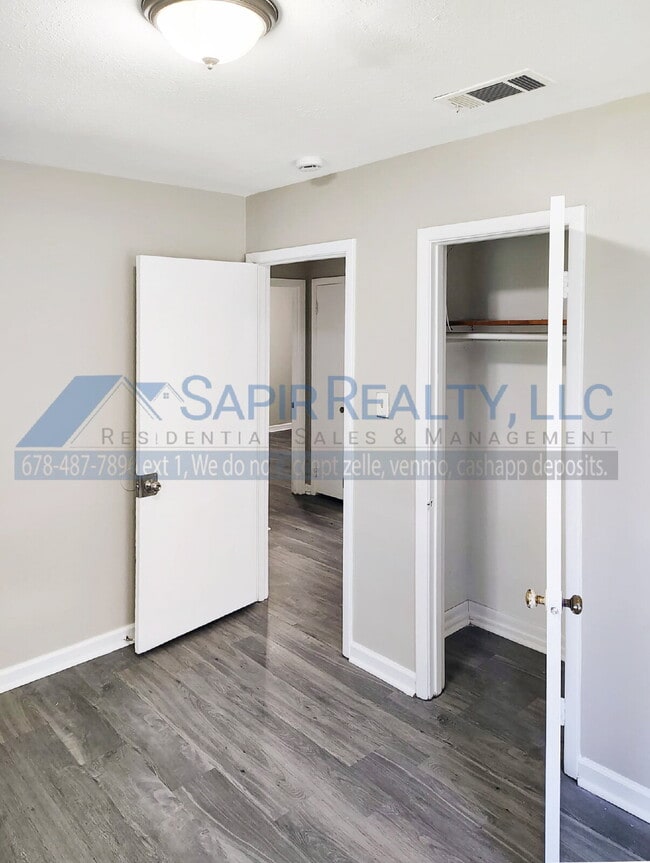 Building Photo - 203 Johns Rd
