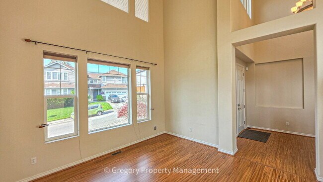 Building Photo - 6920 137th Pl SE
